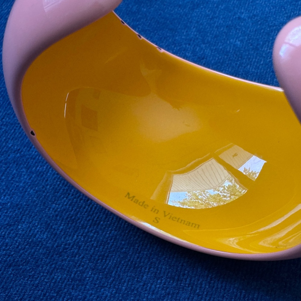 HERMES Bois‎ Laque Pink Lacquered
Wood Cuff Bracelet - Picture 5 of 9